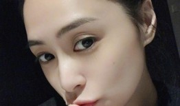 娱乐吃瓜女明星离婚,吃瓜群众热议女明星离婚风波